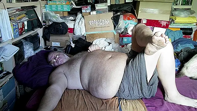 hadeszeuss2 online show from October 4, 2025, 2:40 pm