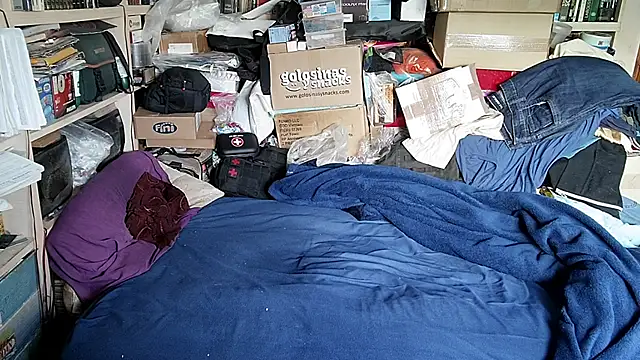 hadeszeuss2 online show from March 9, 2026, 2:42 pm