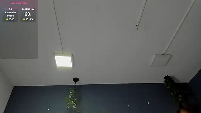 Snapshot of Hannah_Miller__ chatting on October 31, 2025, 11:18 am Hannah Miller online show from October 31, 2025, 11:18 am