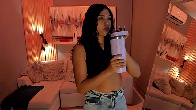 emma alice  online show from September 24, 2025, 12:11 pm