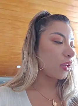 Snapshot of Karen_San_Miguel chatting on February 22, 2025, 5:57 pm Karen San Miguel online show from February 22, 2025, 5:57 pm
