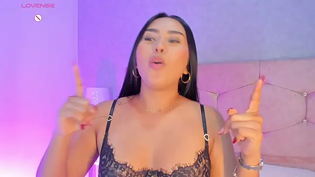 Snapshot of Cameliaa_Smiith chatting on September 19, 2025, 7:01 am Cameliaa Smiith online show from September 19, 2025, 7:01 am