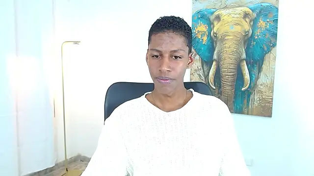 Snapshot of maiki18_ chatting on September 30, 2025, 8:37 pm maiki18  online show from September 30, 2025, 8:37 pm