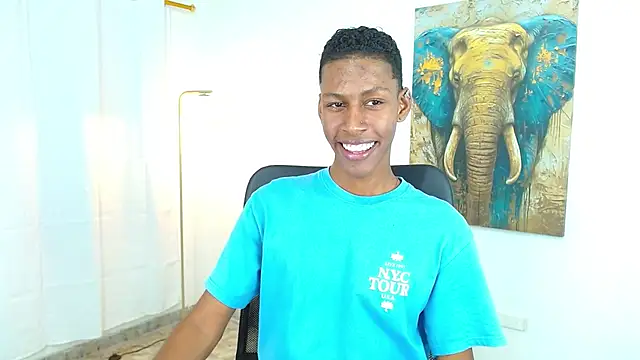 Snapshot of maiki18_ chatting on September 18, 2025, 8:45 pm maiki18  online show from September 18, 2025, 8:45 pm