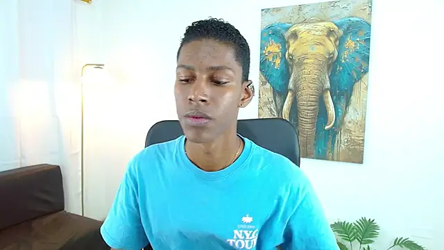 Snapshot of maiki18_ chatting on October 23, 2025, 9:02 pm maiki18  online show from October 23, 2025, 9:02 pm