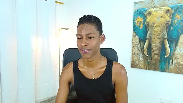 Snapshot of maiki18_ chatting on September 26, 2025, 8:27 pm maiki18  online show from September 26, 2025, 8:27 pm