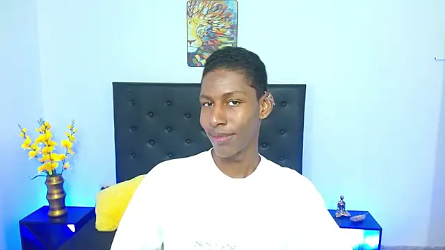 Snapshot of maiki18_ chatting on October 4, 2025, 2:29 pm maiki18  online show from October 4, 2025, 2:29 pm