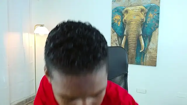 Snapshot of maiki18_ chatting on October 18, 2025, 1:57 pm maiki18  online show from October 18, 2025, 1:57 pm