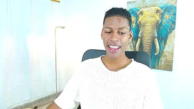 Snapshot of maiki18_ chatting on September 20, 2025, 2:00 pm maiki18  online show from September 20, 2025, 2:00 pm