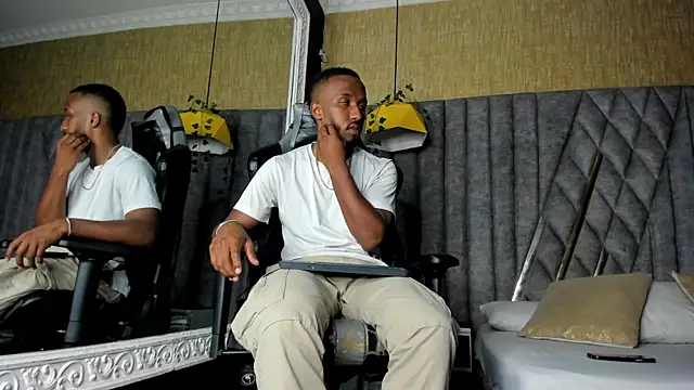 JamesParck online show from March 17, 2026, 11:41 pm