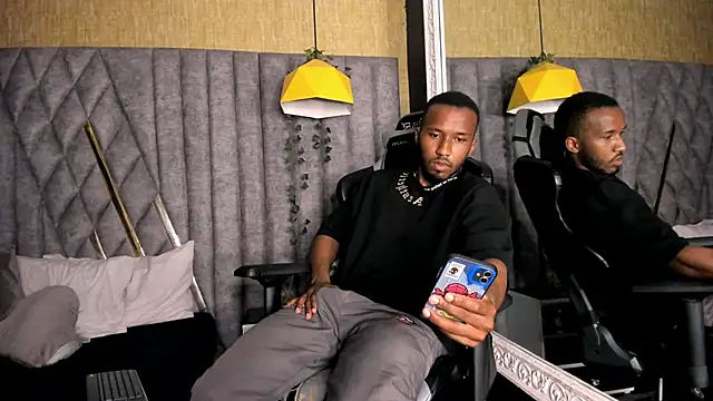 JamesParck online show from March 9, 2026, 10:57 pm