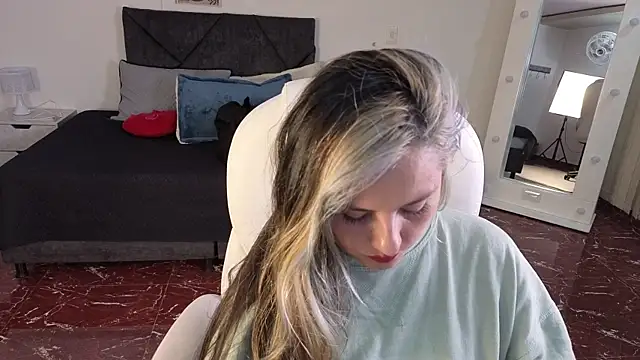 brandy sweet  online show from January 17, 2026, 4:05 am