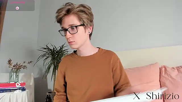 Snapshot of Shirizi chatting on January 26, 2025, 7:52 pm Shirizi online show from January 26, 2025, 7:52 pm