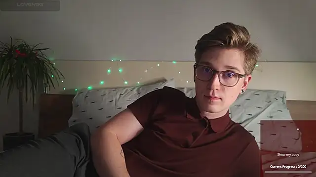 Snapshot of Shirizi chatting on January 7, 2026, 12:26 am Shirizi online show from January 7, 2026, 12:26 am