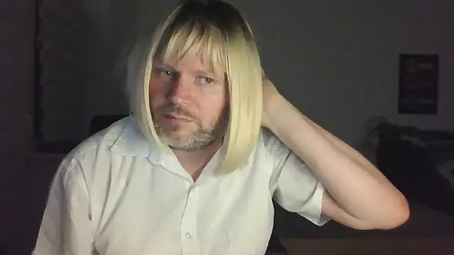 Snapshot of ShyBoy1982 chatting on September 14, 2025, 1:17 am ShyBoy1982 online show from September 14, 2025, 1:17 am