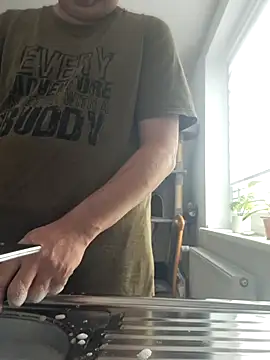 Snapshot of ShyBoy1982 chatting on September 30, 2025, 11:05 am ShyBoy1982 online show from September 30, 2025, 11:05 am