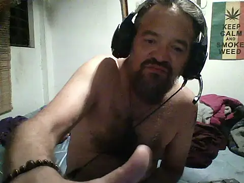 Snapshot of LECHEBALLS chatting on December 21, 2025, 2:24 am LECHEBALLS online show from December 21, 2025, 2:24 am