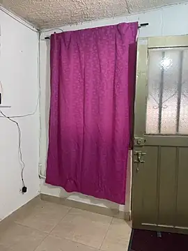 Snapshot of Ari_Baker chatting on October 25, 2025, 5:13 pm Ari Baker online show from October 25, 2025, 5:13 pm