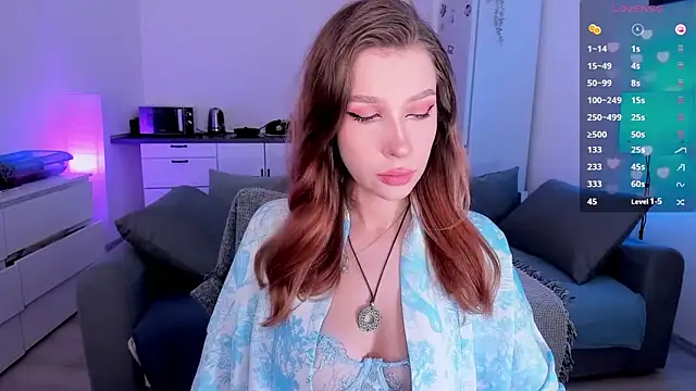 tenderdreams online show from October 5, 2025, 1:57 pm