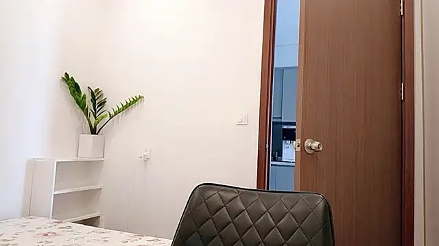 Sugar2k5 online show from March 25, 2026, 4:01 am