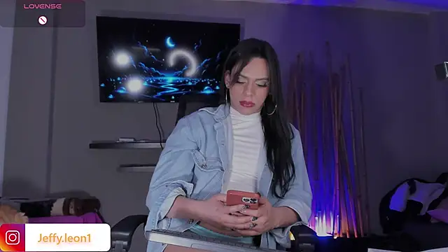 Snapshot of danna_v chatting on October 31, 2025, 4:31 am danna v online show from October 31, 2025, 4:31 am