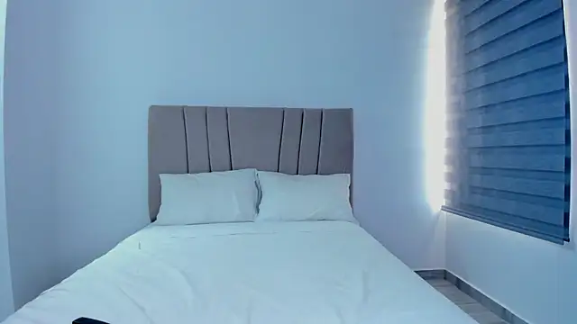 Natasha-28 online show from October 17, 2025, 7:37 pm