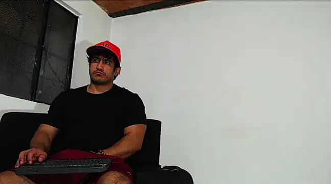 Snapshot of willian_m777 chatting on January 10, 2025, 5:05 am willian m777 online show from January 10, 2025, 5:05 am