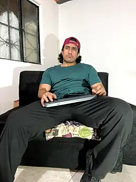 Snapshot of willian_m777 chatting on October 11, 2025, 4:24 am willian m777 online show from October 11, 2025, 4:24 am