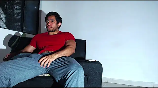 Snapshot of willian_m777 chatting on March 19, 2025, 6:14 am willian m777 online show from March 19, 2025, 6:14 am