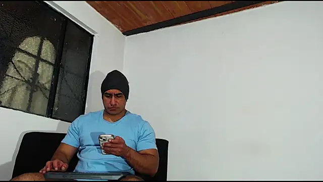 Snapshot of willian_m777 chatting on January 23, 2025, 11:47 pm willian m777 online show from January 23, 2025, 11:47 pm