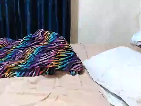 booty lolah  online show from February 14, 2025, 7:54 pm