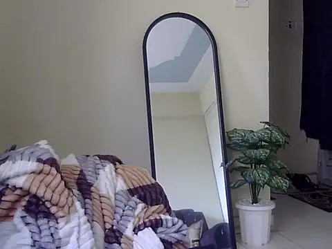 Sexy racy rebel  online show from February 26, 2026, 8:58 am