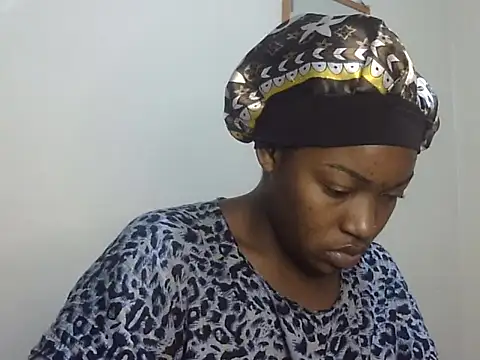 Snapshot of Sexy_racy_rebel_ chatting on October 31, 2025, 3:36 am Sexy racy rebel online show from October 31, 2025, 3:36 am