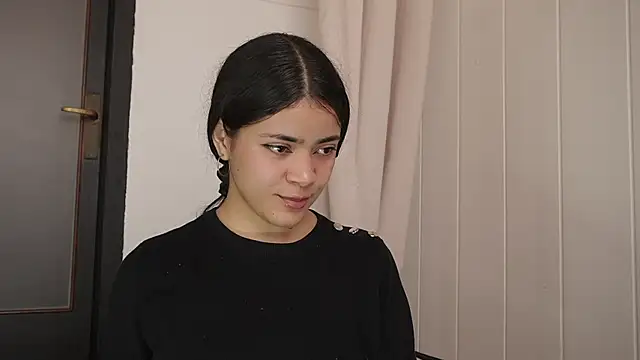 Feetgirl01 online show from February 20, 2025, 9:55 am