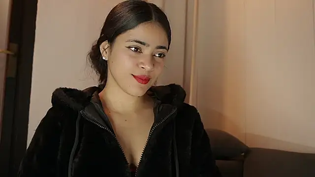 Feetgirl01 online show from February 15, 2025, 6:33 pm