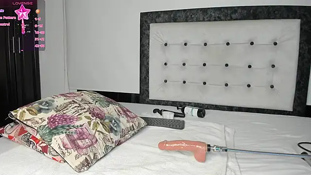 SelenaGmez online show from January 21, 2025, 10:08 am