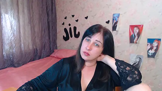 JillStevens online show from September 16, 2025, 10:38 am