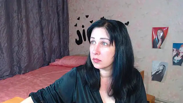 Snapshot of JillStevens chatting on October 2, 2025, 7:06 pm JillStevens online show from October 2, 2025, 7:06 pm