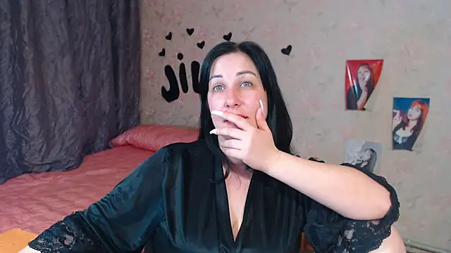 Snapshot of JillStevens chatting on October 14, 2025, 3:18 am JillStevens online show from October 14, 2025, 3:18 am