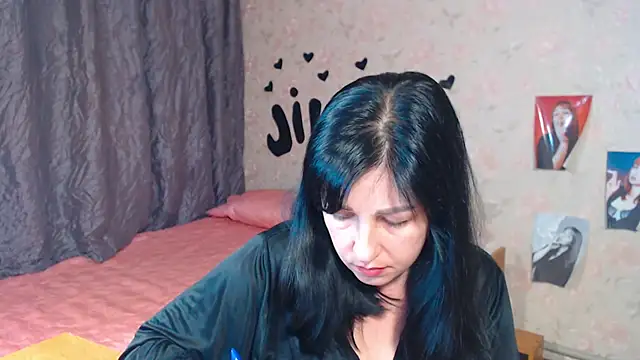 Snapshot of JillStevens chatting on October 1, 2025, 4:33 pm JillStevens online show from October 1, 2025, 4:33 pm