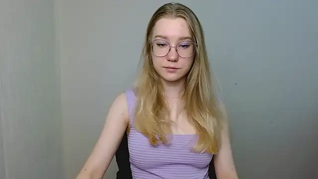 Snapshot of cindi_hot chatting on February 23, 2026, 9:21 am cindi hot online show from February 23, 2026, 9:21 am