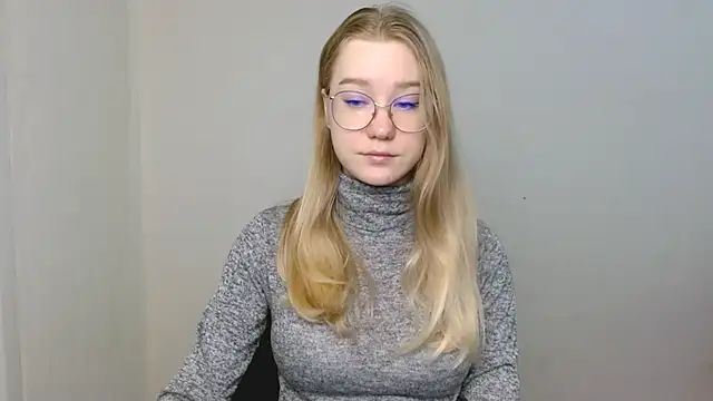 cindi hot online show from April 10, 2026, 9:16 am