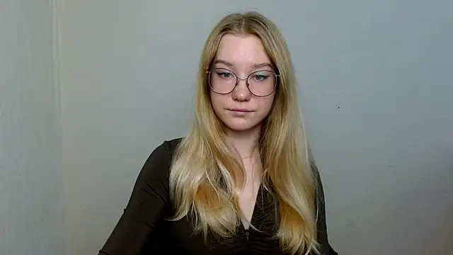 cindi hot online show from November 14, 2025, 10:19 am