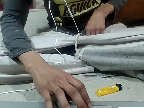 Snapshot of hedocock21 chatting on November 15, 2025, 12:36 am hedocock21 online show from November 15, 2025, 12:36 am