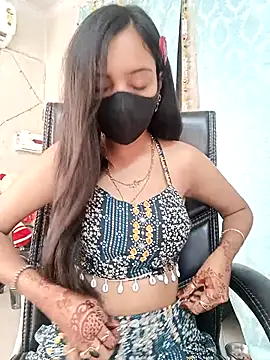 Snapshot of Parinaaz18 chatting on October 18, 2025, 2:24 am Parinaaz18 online show from October 18, 2025, 2:24 am