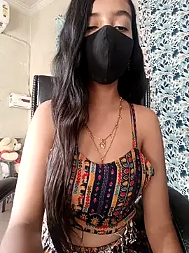 Snapshot of Parinaaz18 chatting on September 25, 2025, 2:17 am Parinaaz18 online show from September 25, 2025, 2:17 am