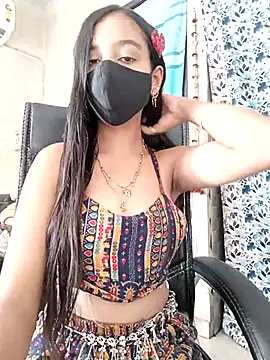 Snapshot of Parinaaz18 chatting on September 28, 2025, 4:52 am Parinaaz18 online show from September 28, 2025, 4:52 am