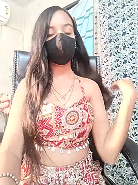 Snapshot of Parinaaz18 chatting on October 11, 2025, 1:28 am Parinaaz18 online show from October 11, 2025, 1:28 am