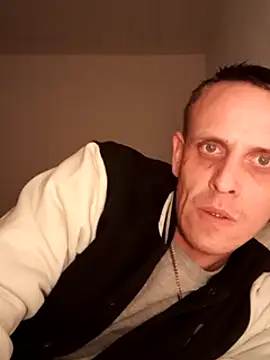 mrphatcat01 online show from January 19, 2025, 6:32 pm
