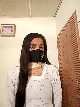 Cute-Pria online show from December 17, 2024, 6:31 pm